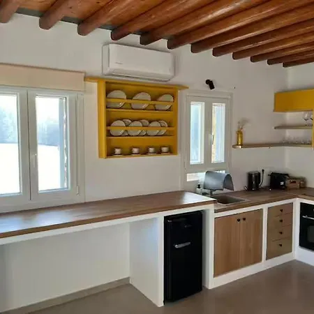 Κανονική φιλοξενία Psarona