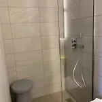 κανονική φιλοξενία Psarona *