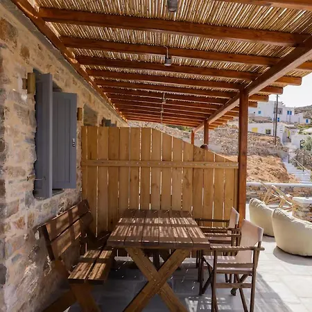 κανονική φιλοξενία Psarona Feriehus *