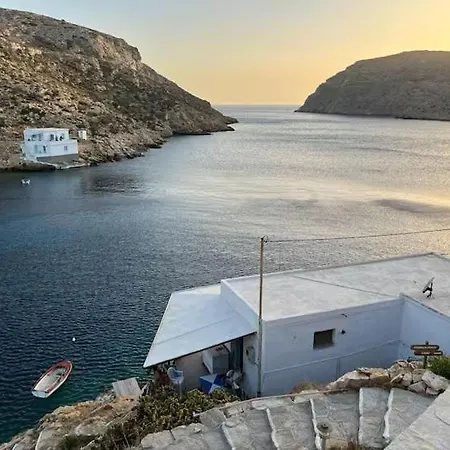 κανονική φιλοξενία Psarona *